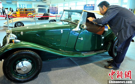 1952年的MG－TD老爷跑车在北京受关注