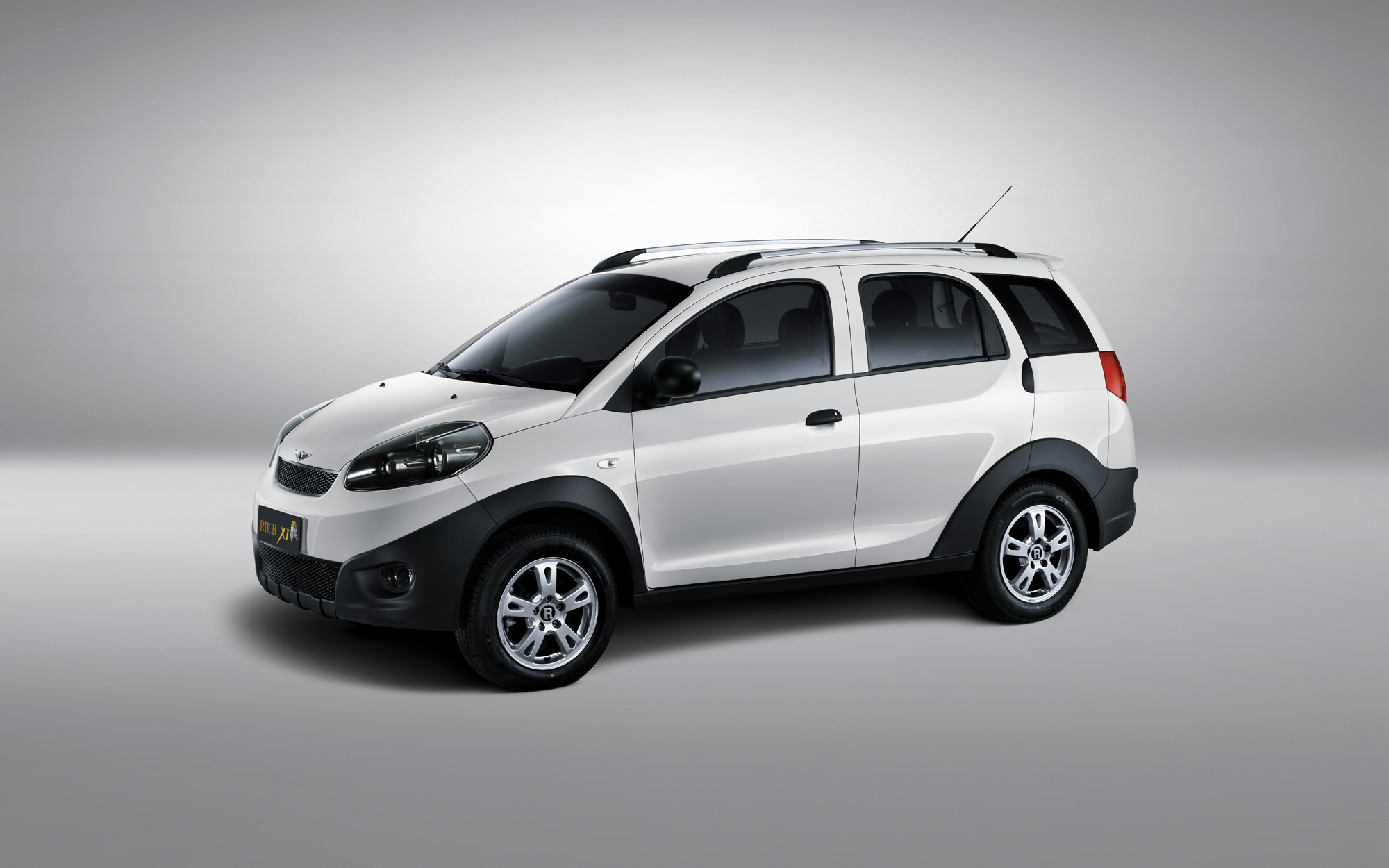 "税"眼看车:"黄金排量"受惊 精品小车受宠